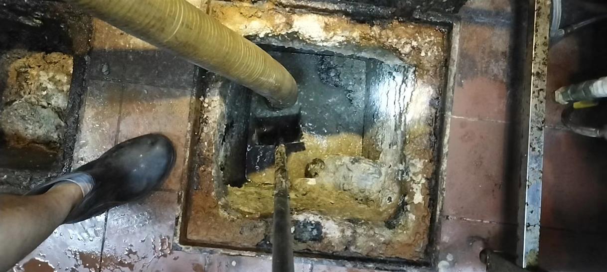 毛嘴镇化油池清理-污水池清掏